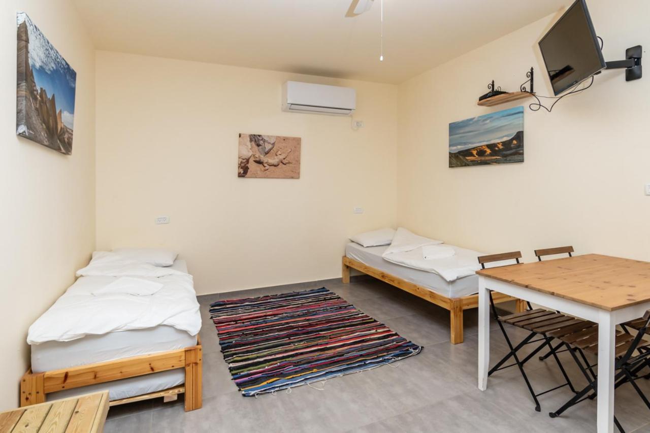 Desert Routes Inn Shvilim Ba Midbar Hazeva Экстерьер фото
